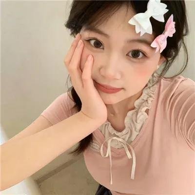 每个人都有秘密海报